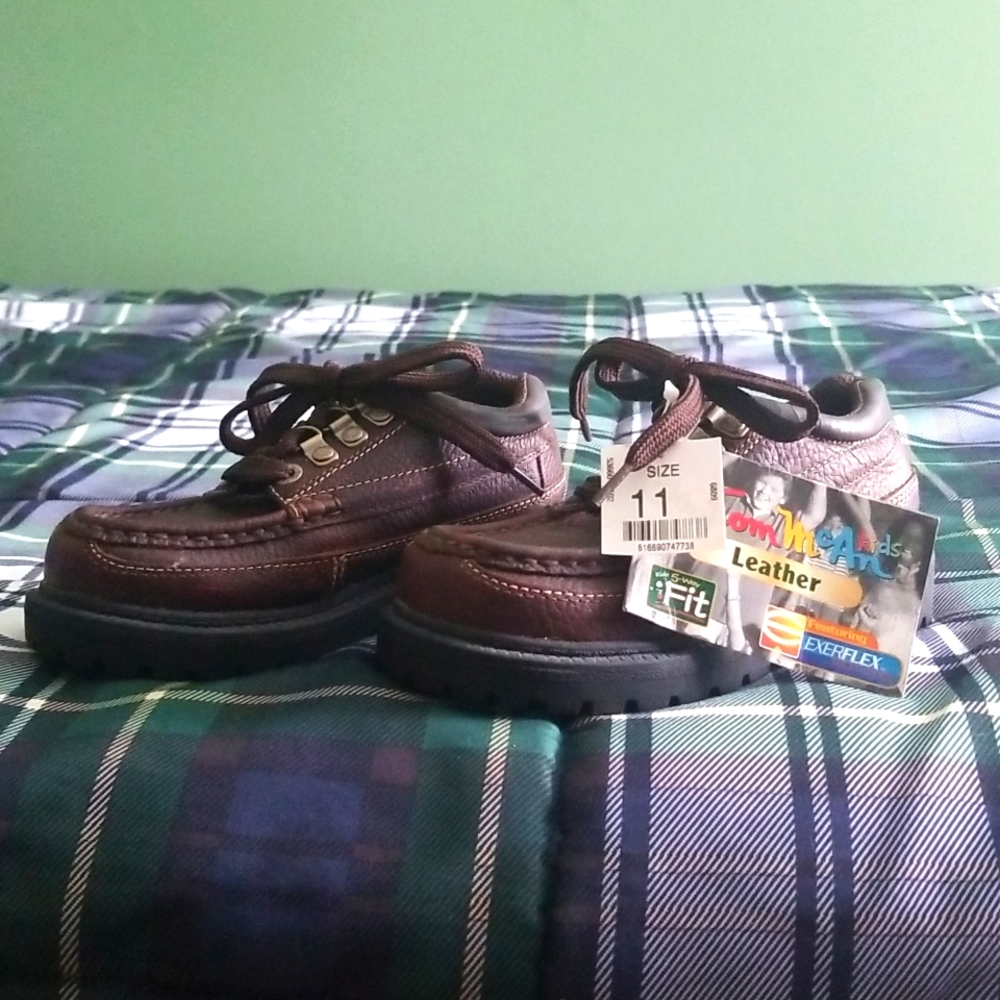 Brand New with Tags Boy's Thom McAn Loafers Size 11